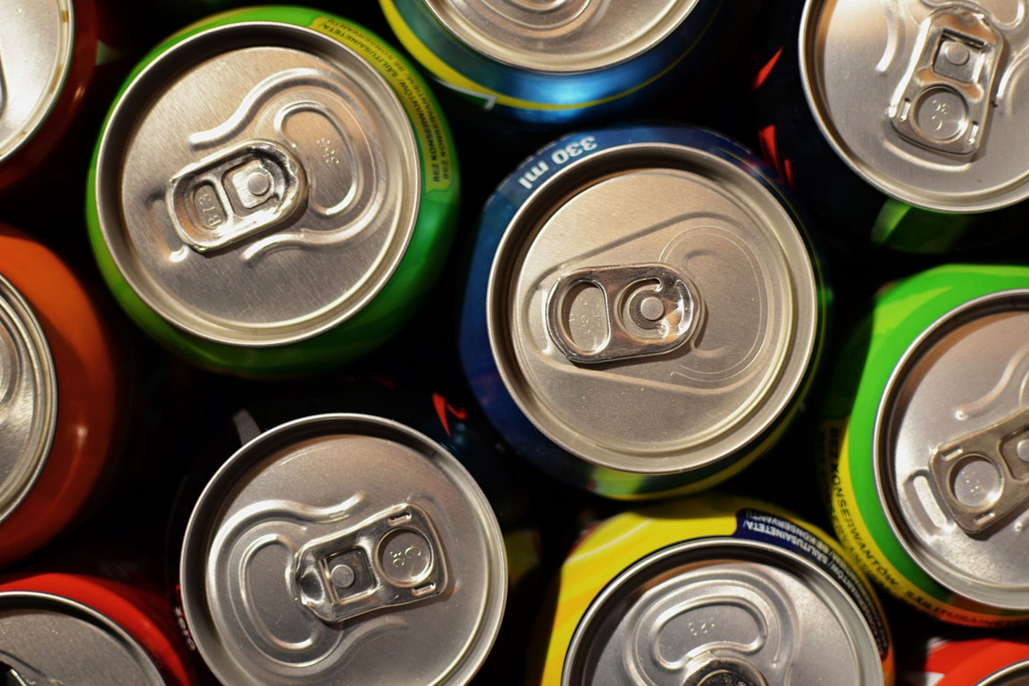 Aluminium can recycling praise