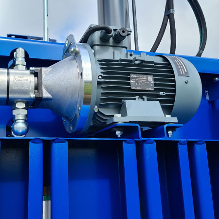 https://wastemachinery.co.uk/wp-content/uploads/2025/05/riverside-heavy-duty-waste-baler-image-2-450x450-1.jpg